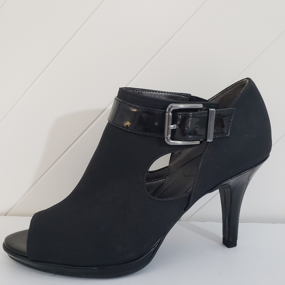 LIFESTRIDE Black Peep Toe Heels Women's Size 6.5 Shoes - Picture 12 of 12